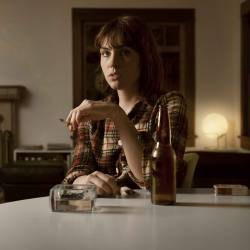 Emma Ruth Rundle : Electric Guitar One